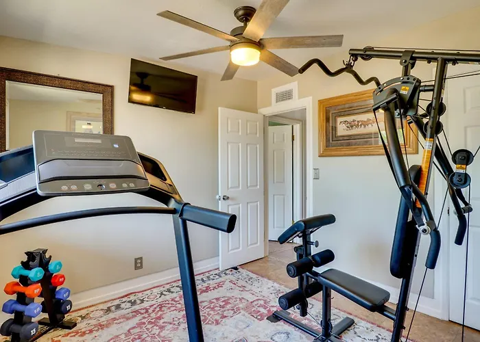 Outdoor Sanctuary + Gym! Retreat 4 Mi To Reid Park * Tucson