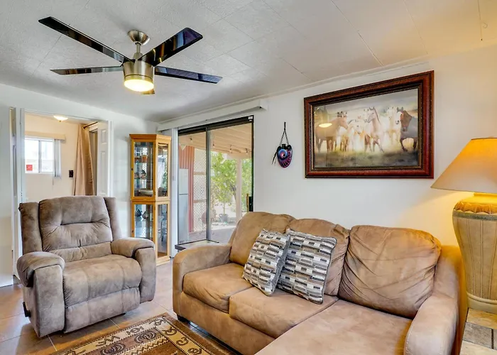 Holiday home Outdoor Sanctuary + Gym! Retreat 4 Mi To Reid Park *