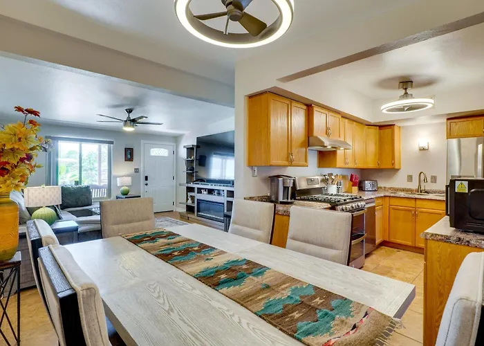 Holiday home Outdoor Sanctuary + Gym! Retreat 4 Mi To Reid Park Tucson