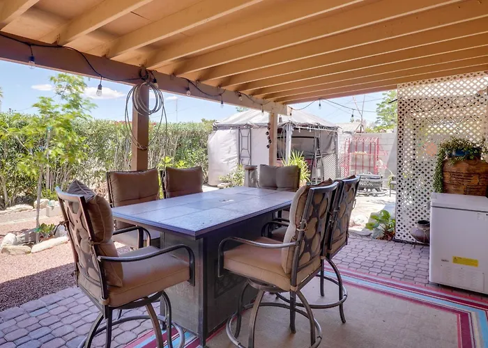 Holiday home Outdoor Sanctuary + Gym! Retreat 4 Mi To Reid Park